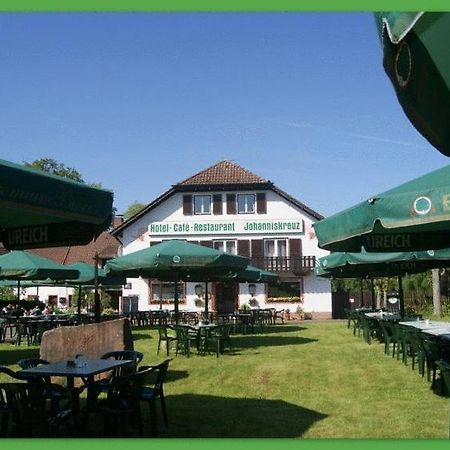 Hotel-Restaurant Johanniskreuz Trippstadt Екстер'єр фото