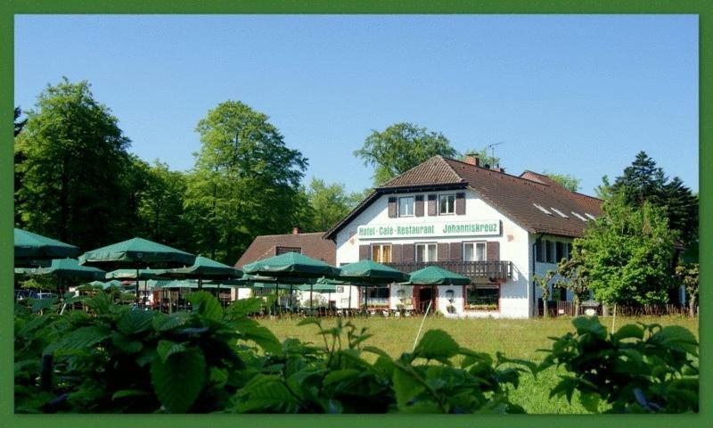 Hotel-Restaurant Johanniskreuz Trippstadt Екстер'єр фото