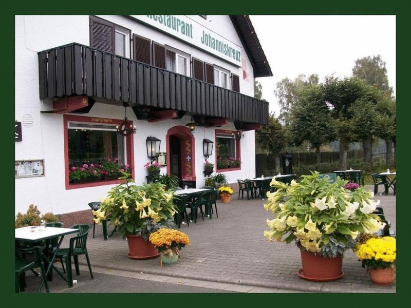 Hotel-Restaurant Johanniskreuz Trippstadt Екстер'єр фото