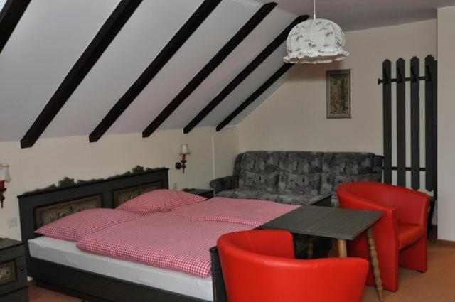 Hotel-Restaurant Johanniskreuz Trippstadt Номер фото