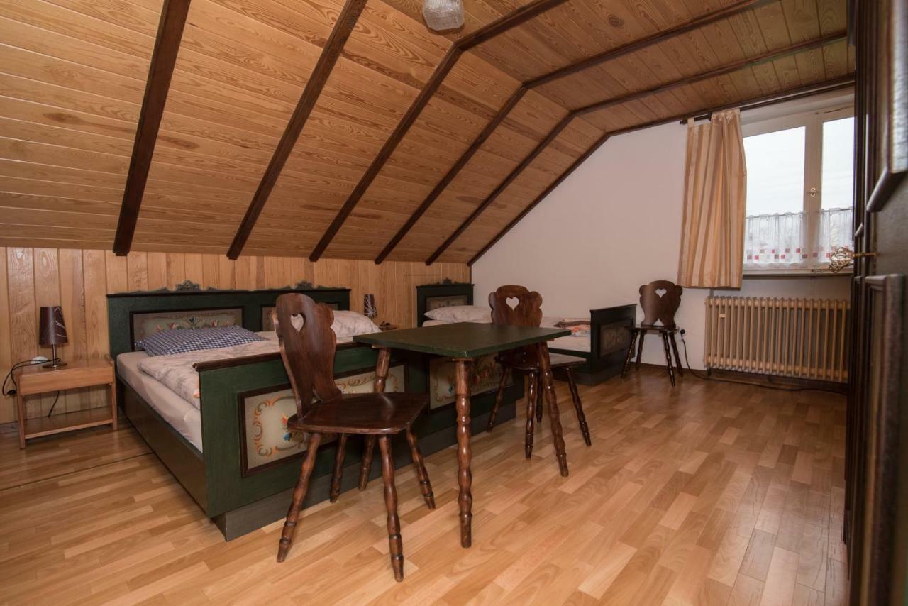 Hotel-Restaurant Johanniskreuz Trippstadt Екстер'єр фото