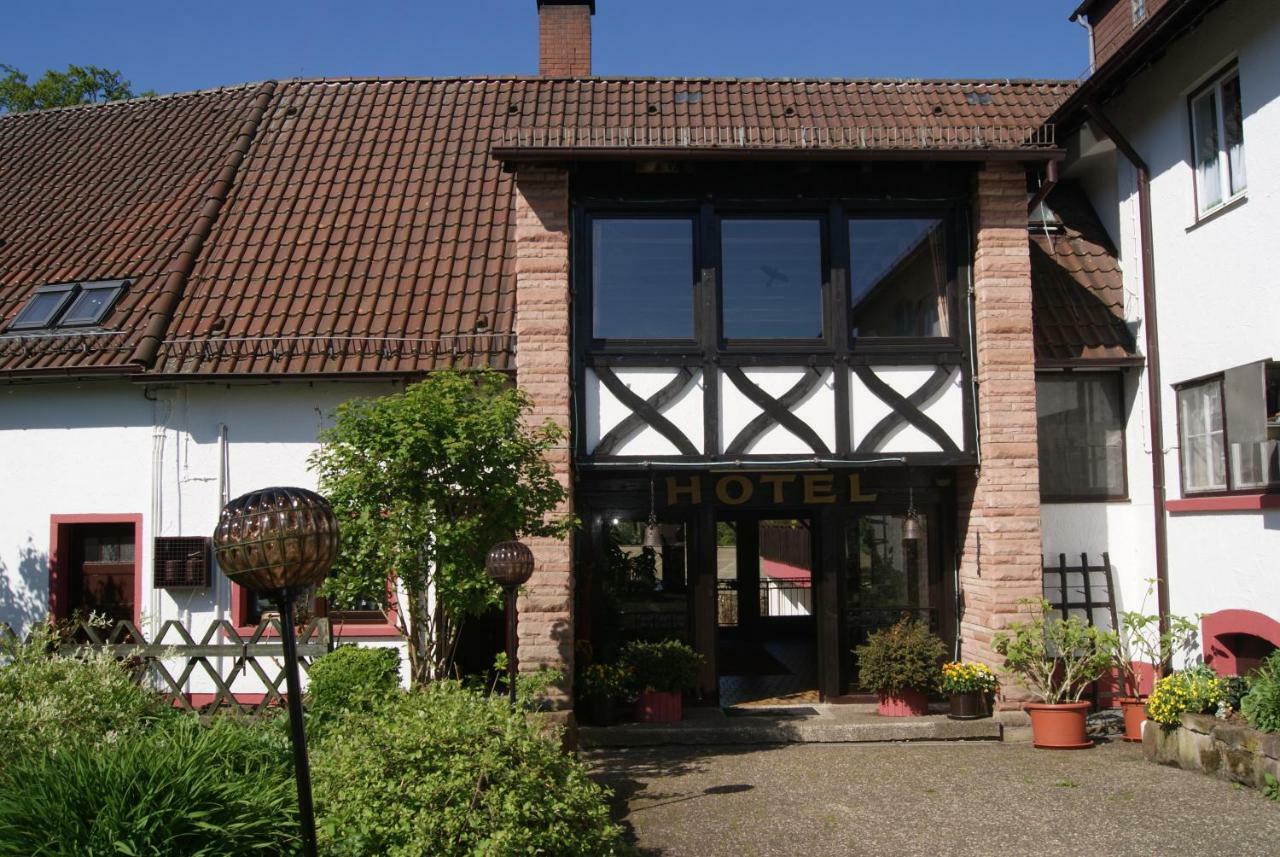 Hotel-Restaurant Johanniskreuz Trippstadt Екстер'єр фото