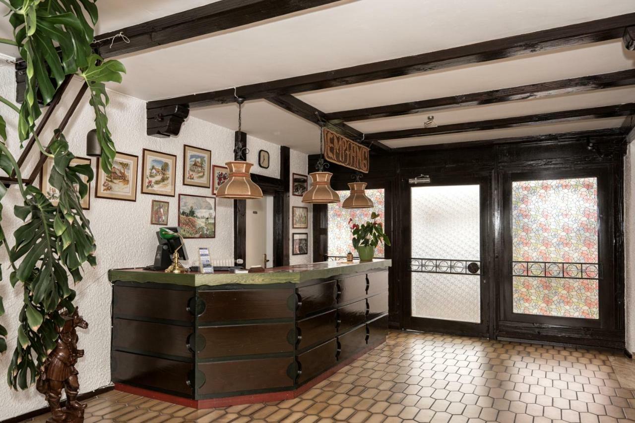 Hotel-Restaurant Johanniskreuz Trippstadt Екстер'єр фото