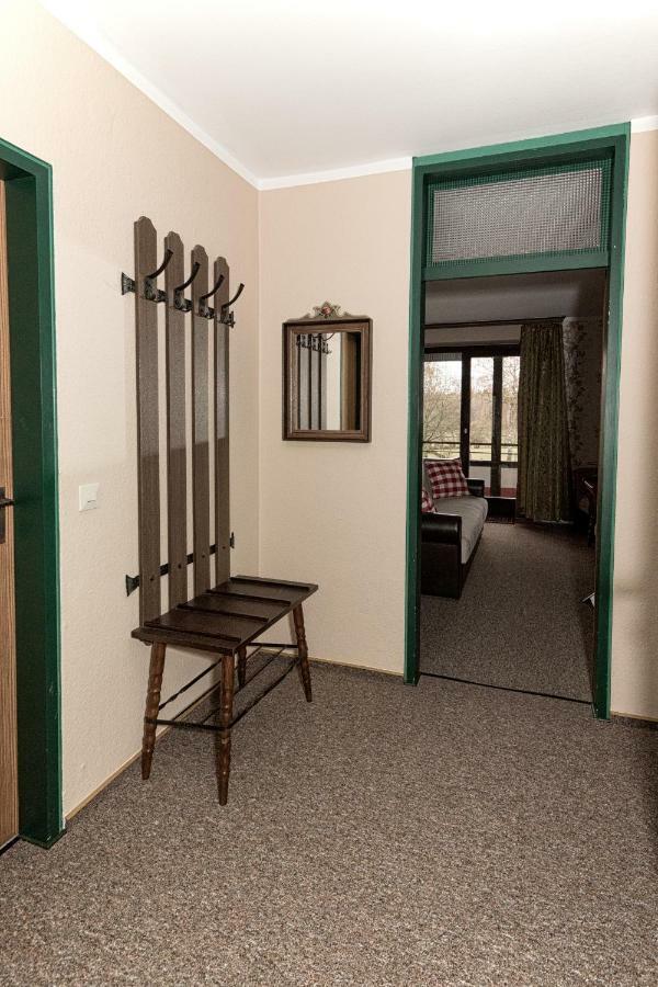 Hotel-Restaurant Johanniskreuz Trippstadt Екстер'єр фото